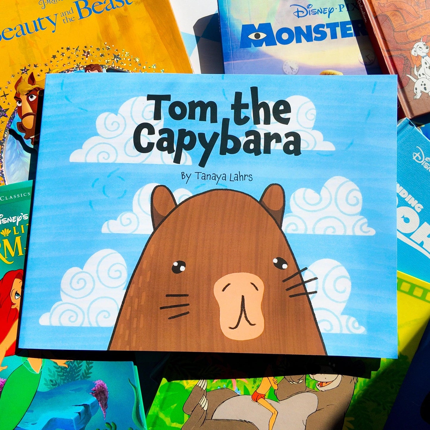 Tom the Capybara - Arttay Designs