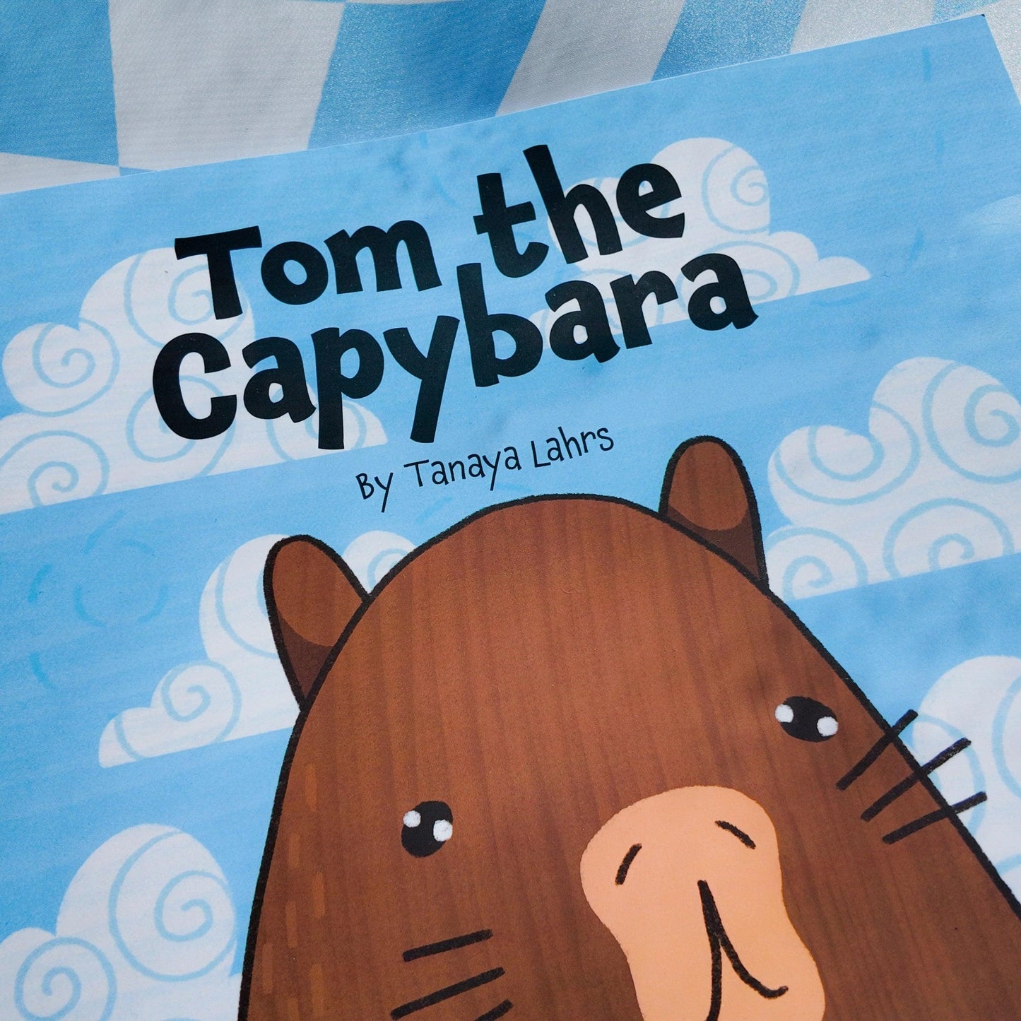 Tom the Capybara - Arttay Designs